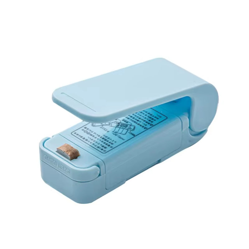 Mini Bag Sealer 2 in 1 Rechargeable Bag Sealer Heat Seal with Cutter and Magnet Bag Resealer Machine for Plastic Bags Snack Bags